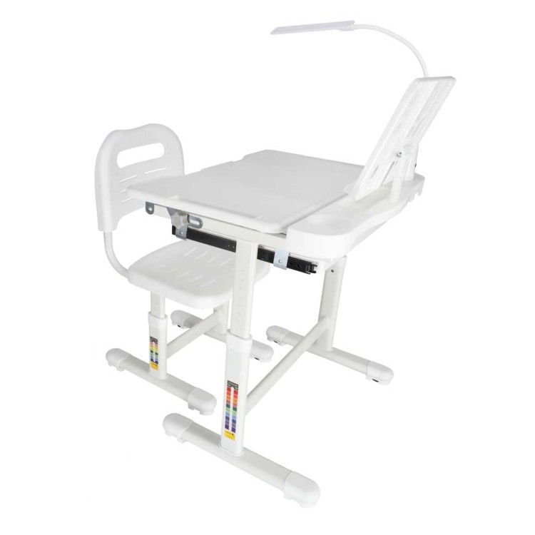 Białe biurko dla dziecka do nauki z ergonomicznym krzesłem