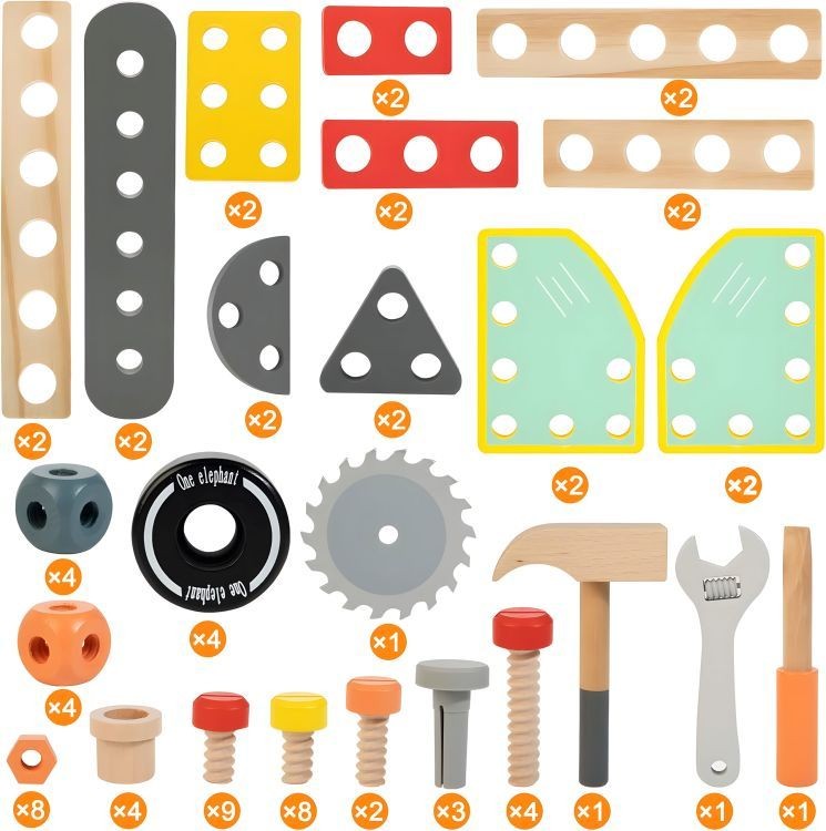 Drewniane klocki i narzędzia do zabawy